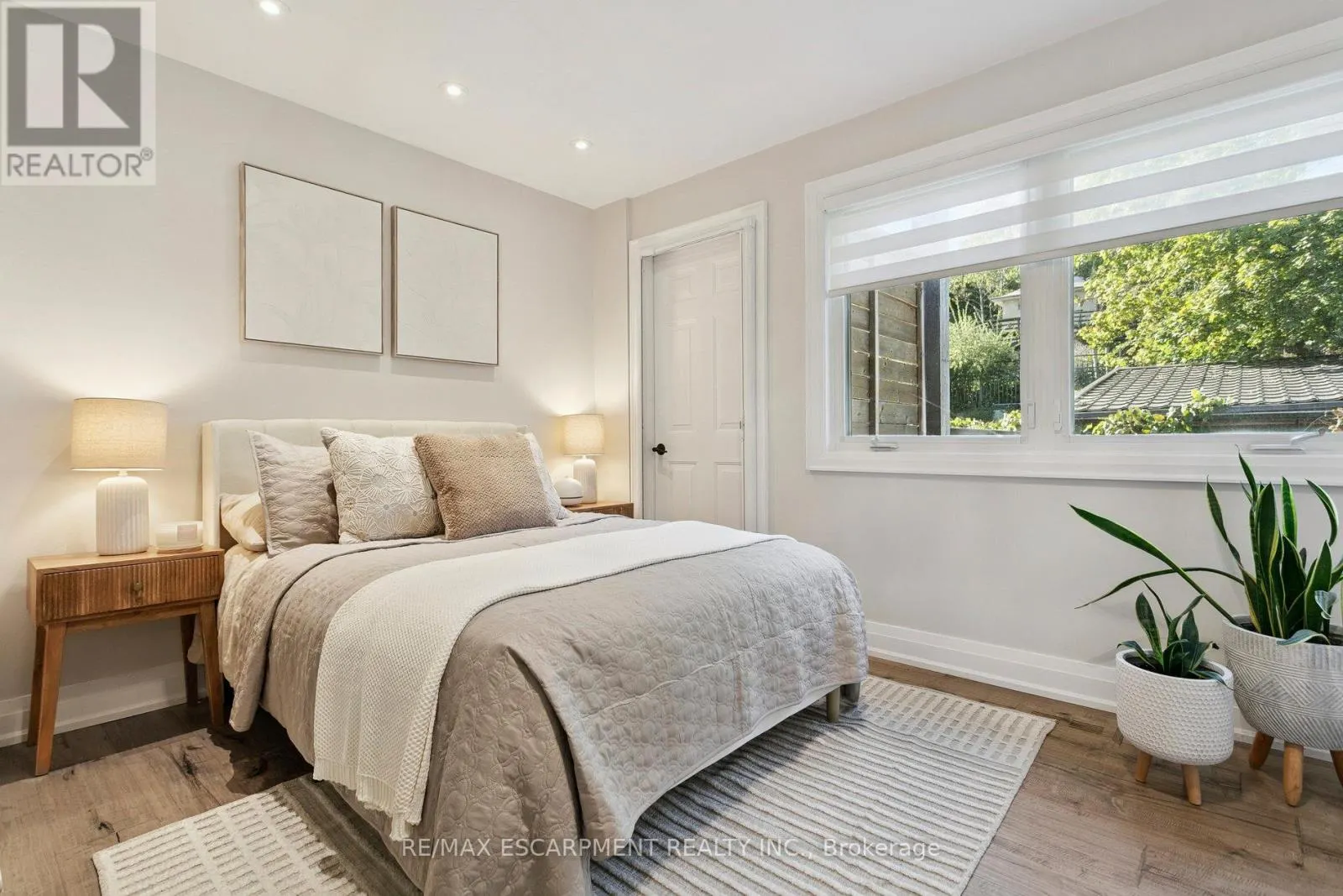 2683 KINGSBERRY CRESCENT