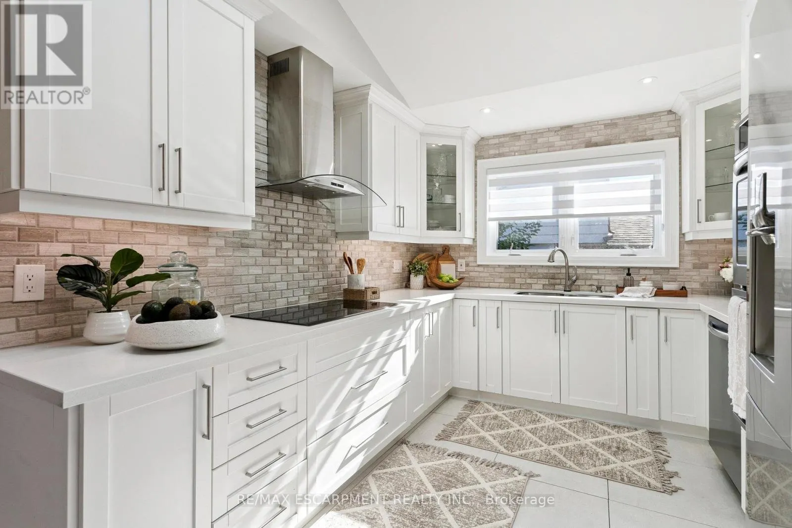 2683 KINGSBERRY CRESCENT