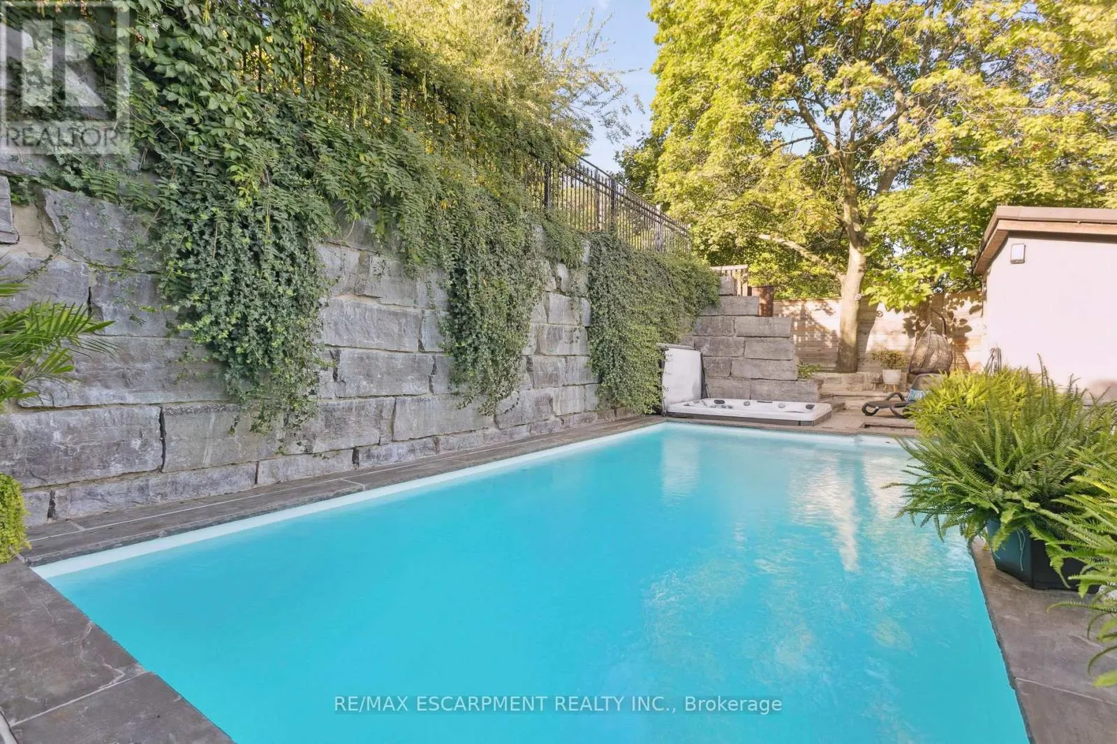 2683 KINGSBERRY CRESCENT