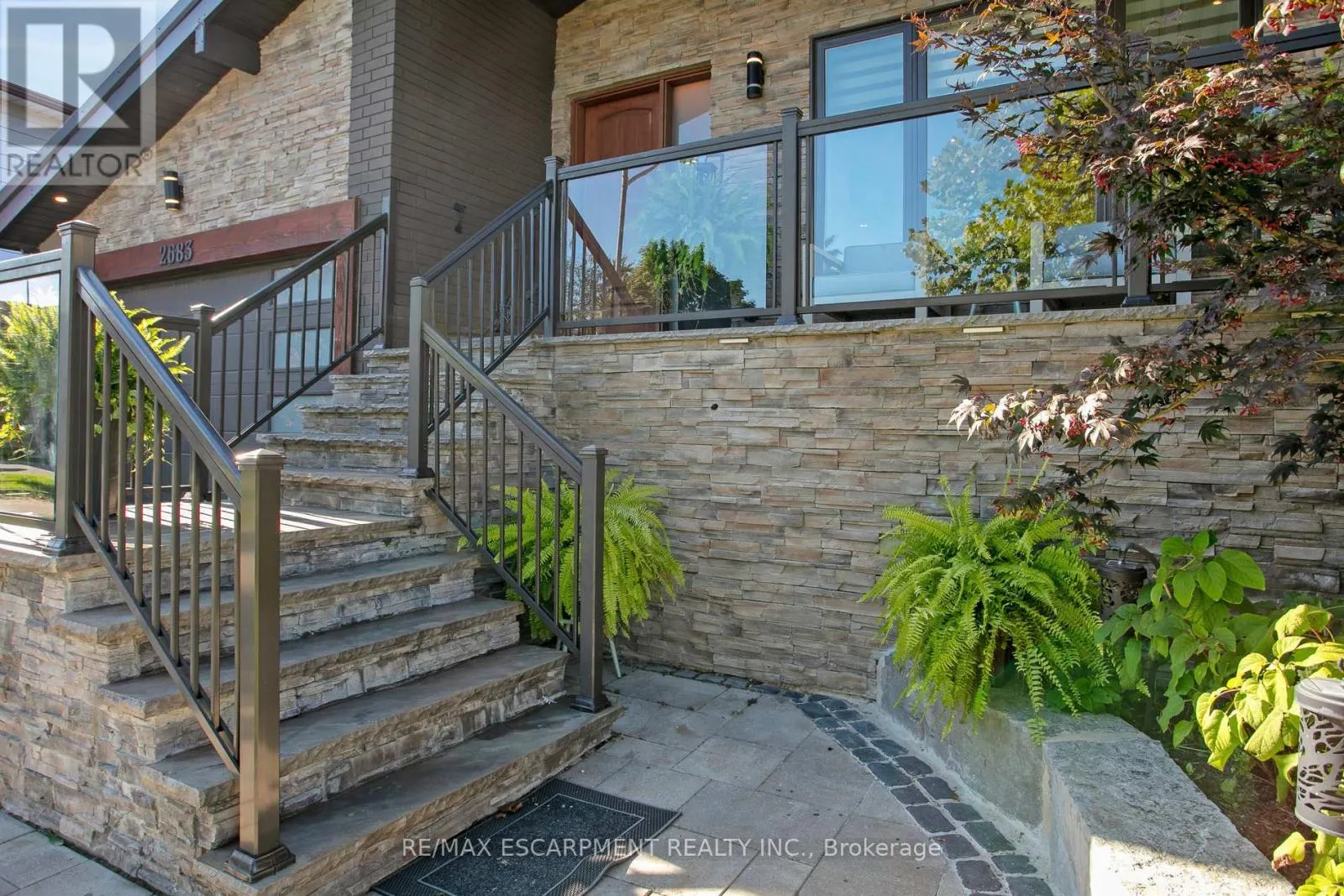 2683 KINGSBERRY CRESCENT