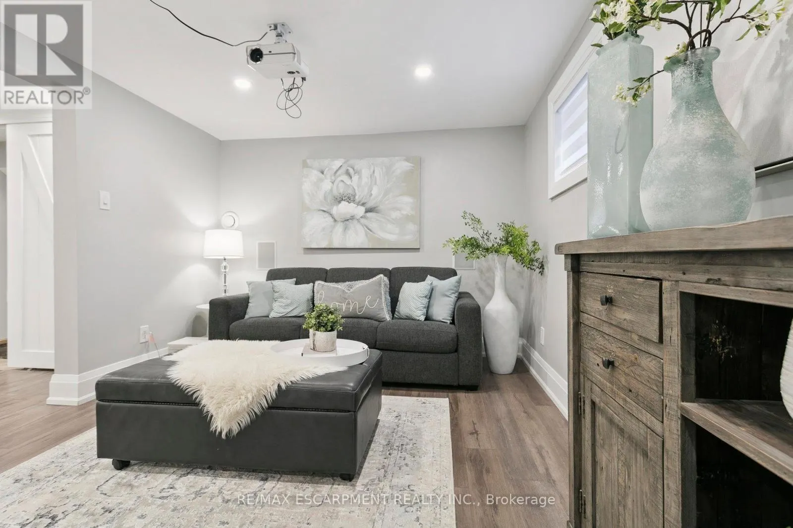 2683 KINGSBERRY CRESCENT