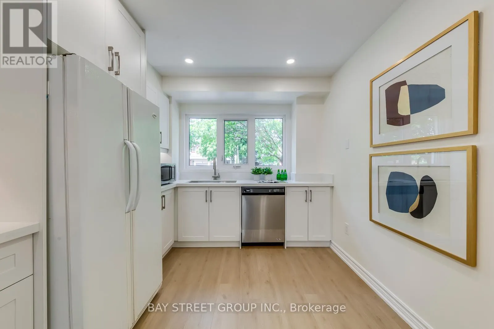 1106 BEECHNUT ROAD