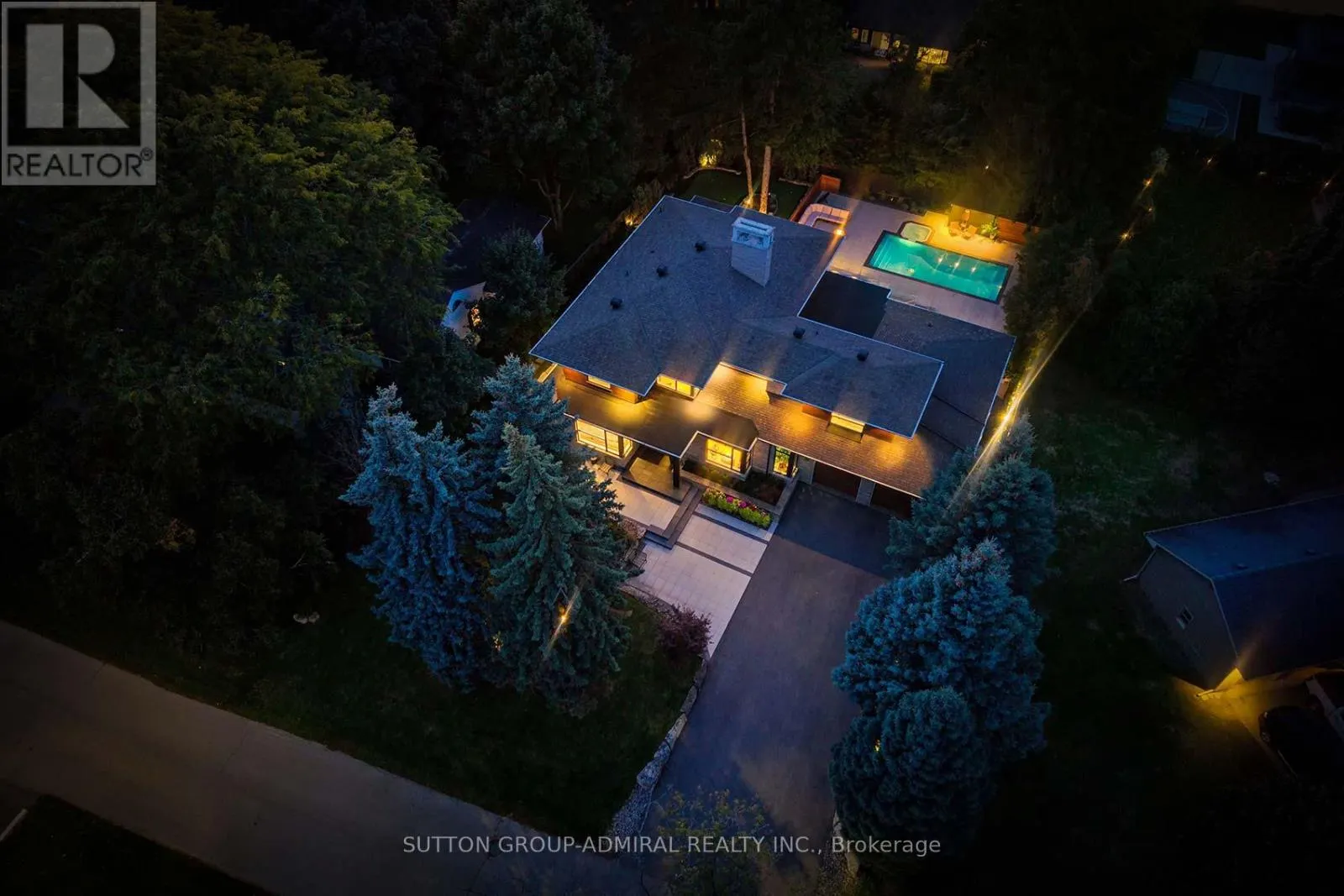 211 GLENVIEW DRIVE