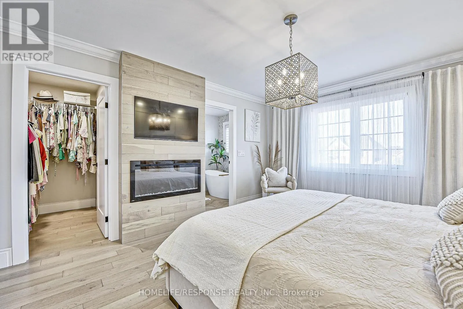 3927 EGLINTON AVENUE W