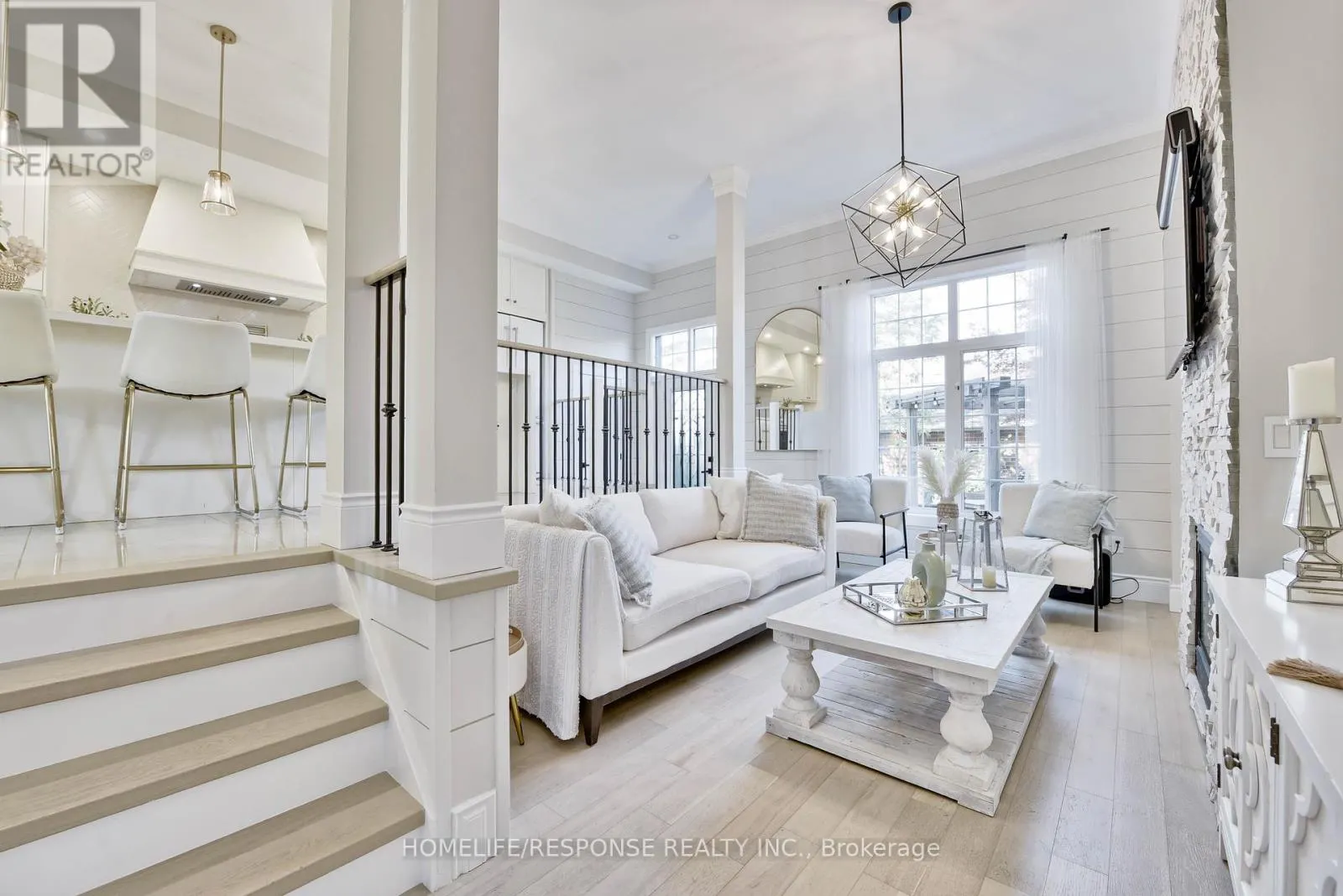 3927 EGLINTON AVENUE W