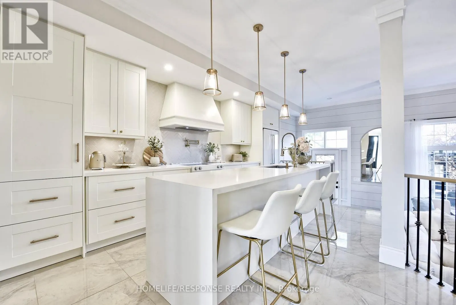 3927 EGLINTON AVENUE W