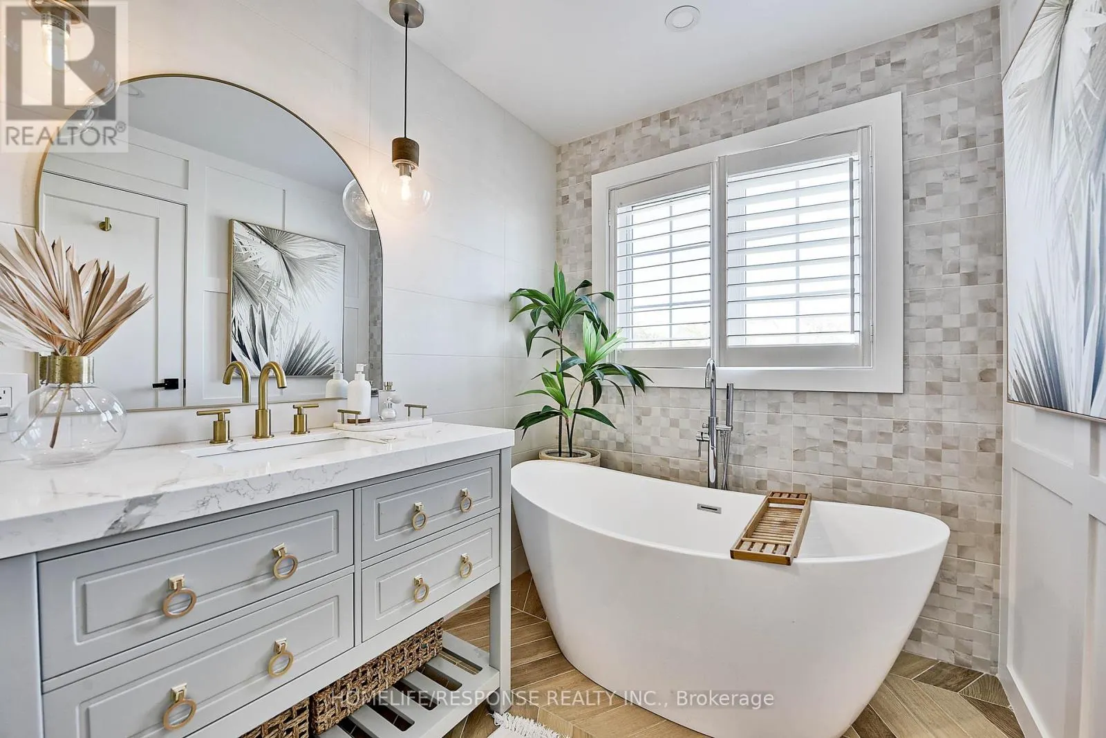 3927 EGLINTON AVENUE W
