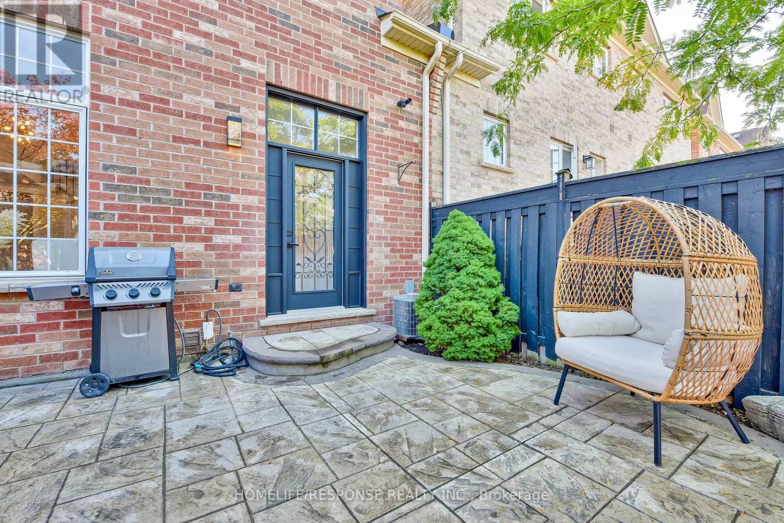 3927 EGLINTON AVENUE W