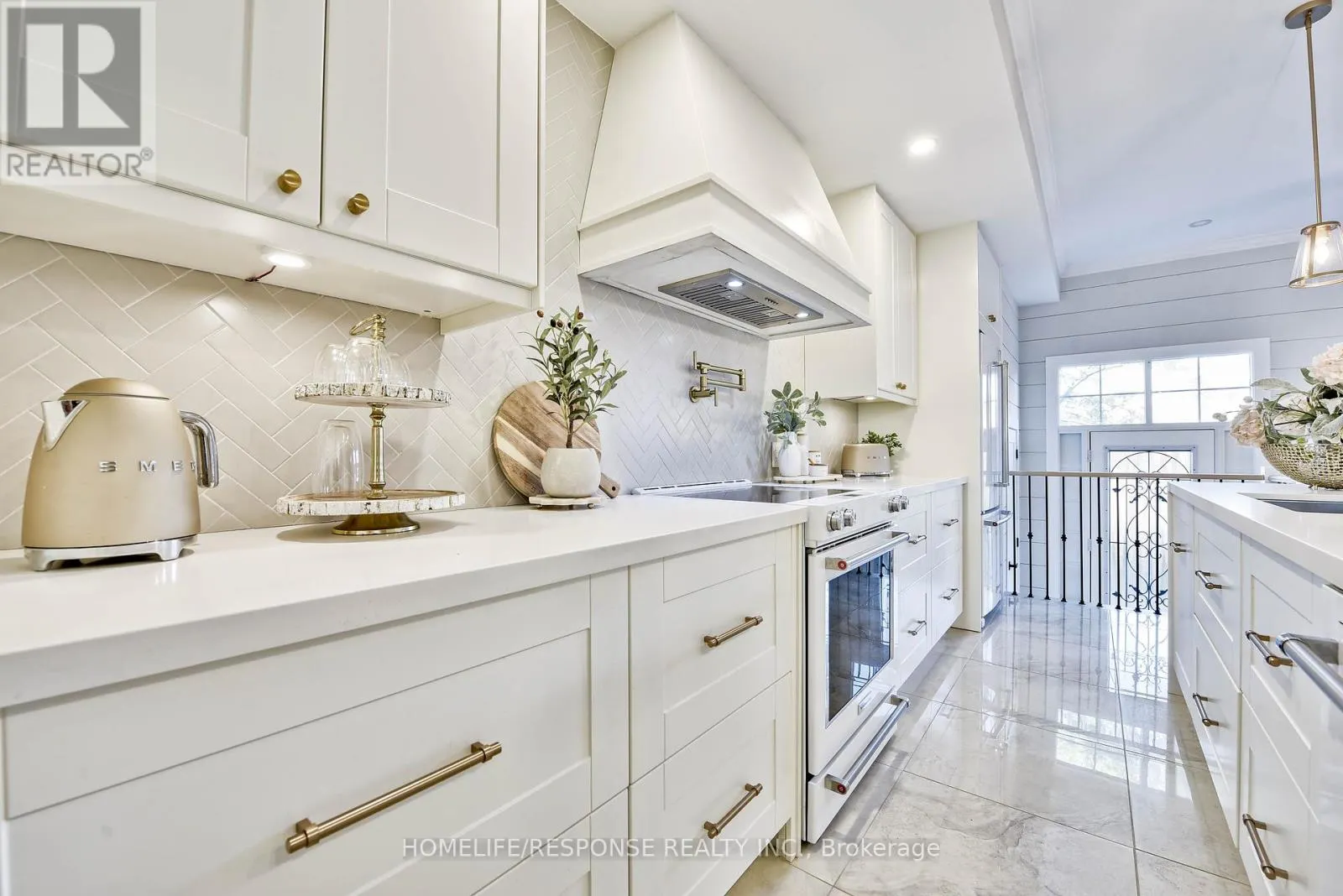 3927 EGLINTON AVENUE W
