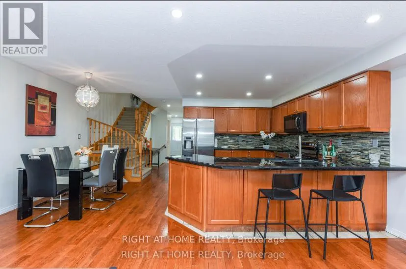 3 - 1551 REEVES GATE