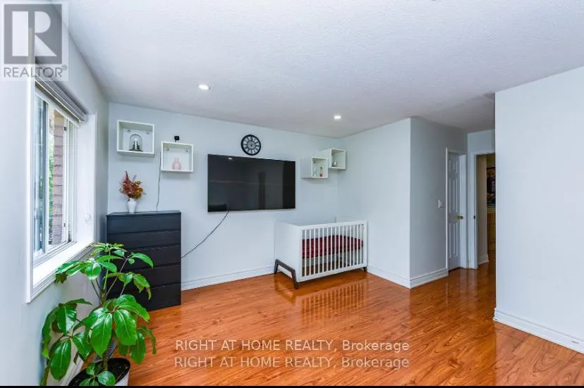 3 - 1551 REEVES GATE