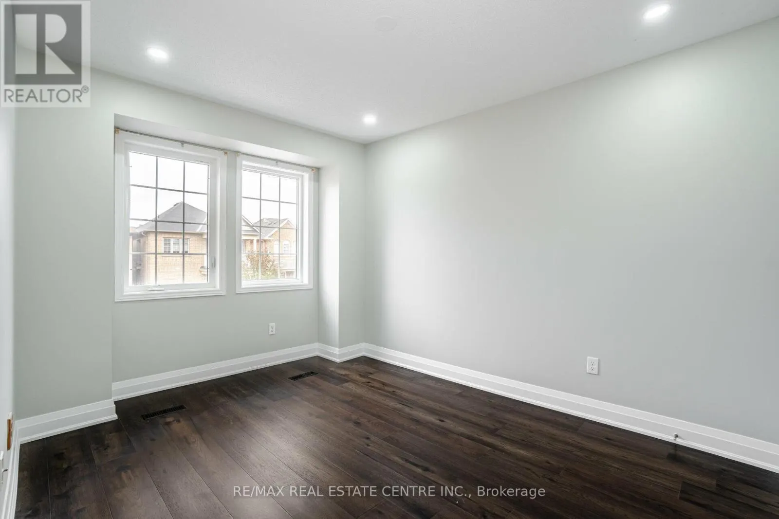 236 GIDDINGS CRESCENT