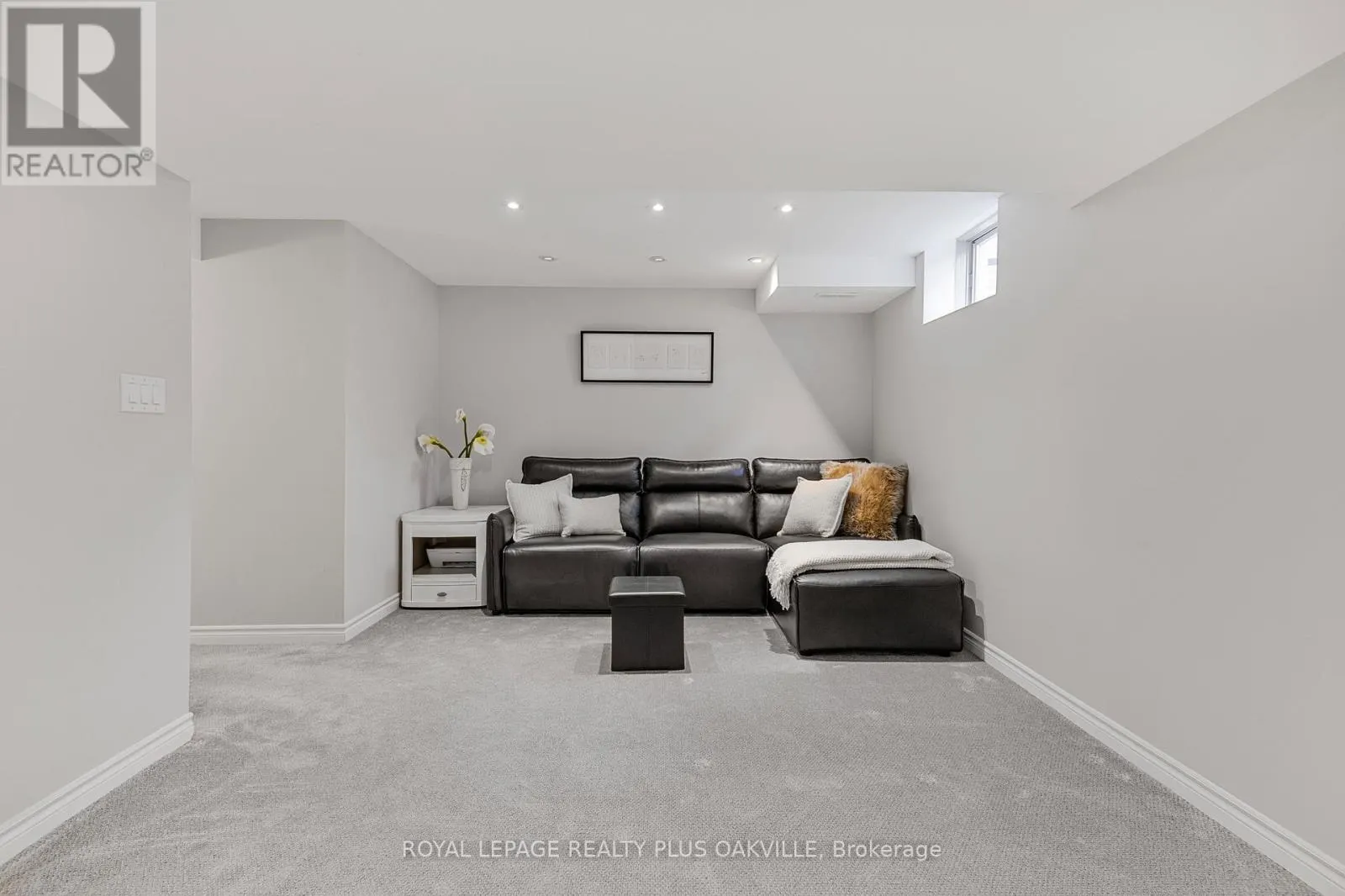 19 - 2997 GLOVER LANE