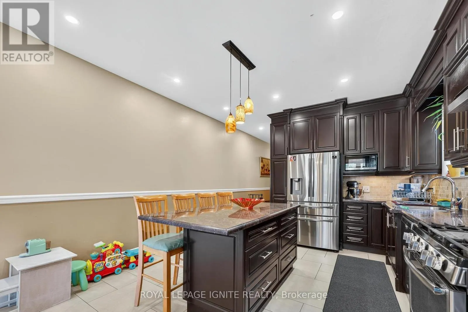 46 LAMBTON AVENUE