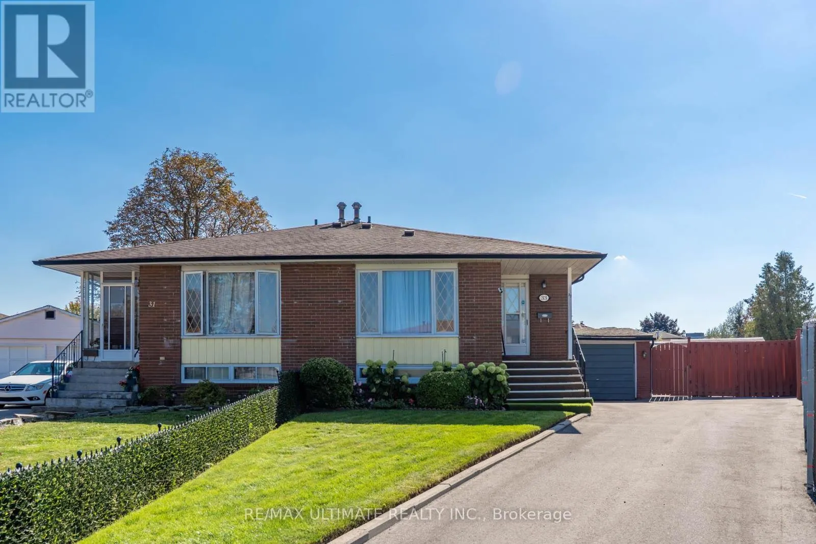 33 FORSYTHIA ROAD