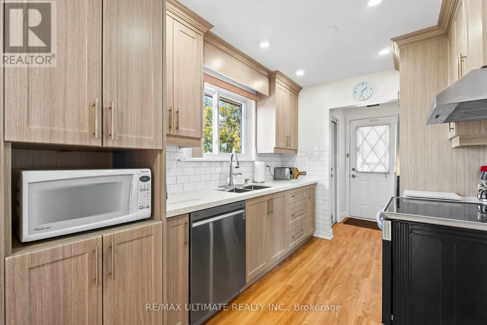 33 FORSYTHIA ROAD