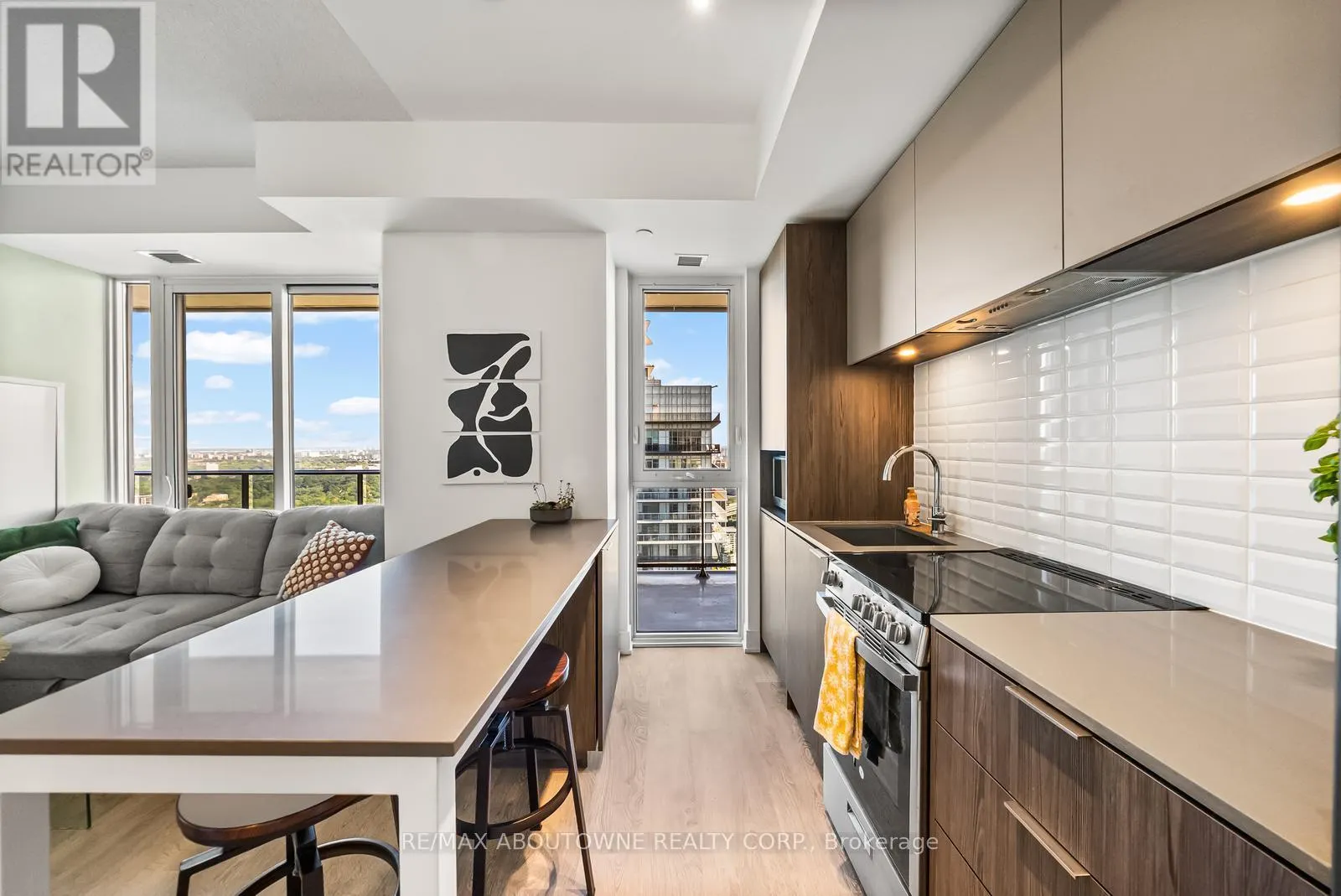 5103 - 70 ANNIE CRAIG DRIVE