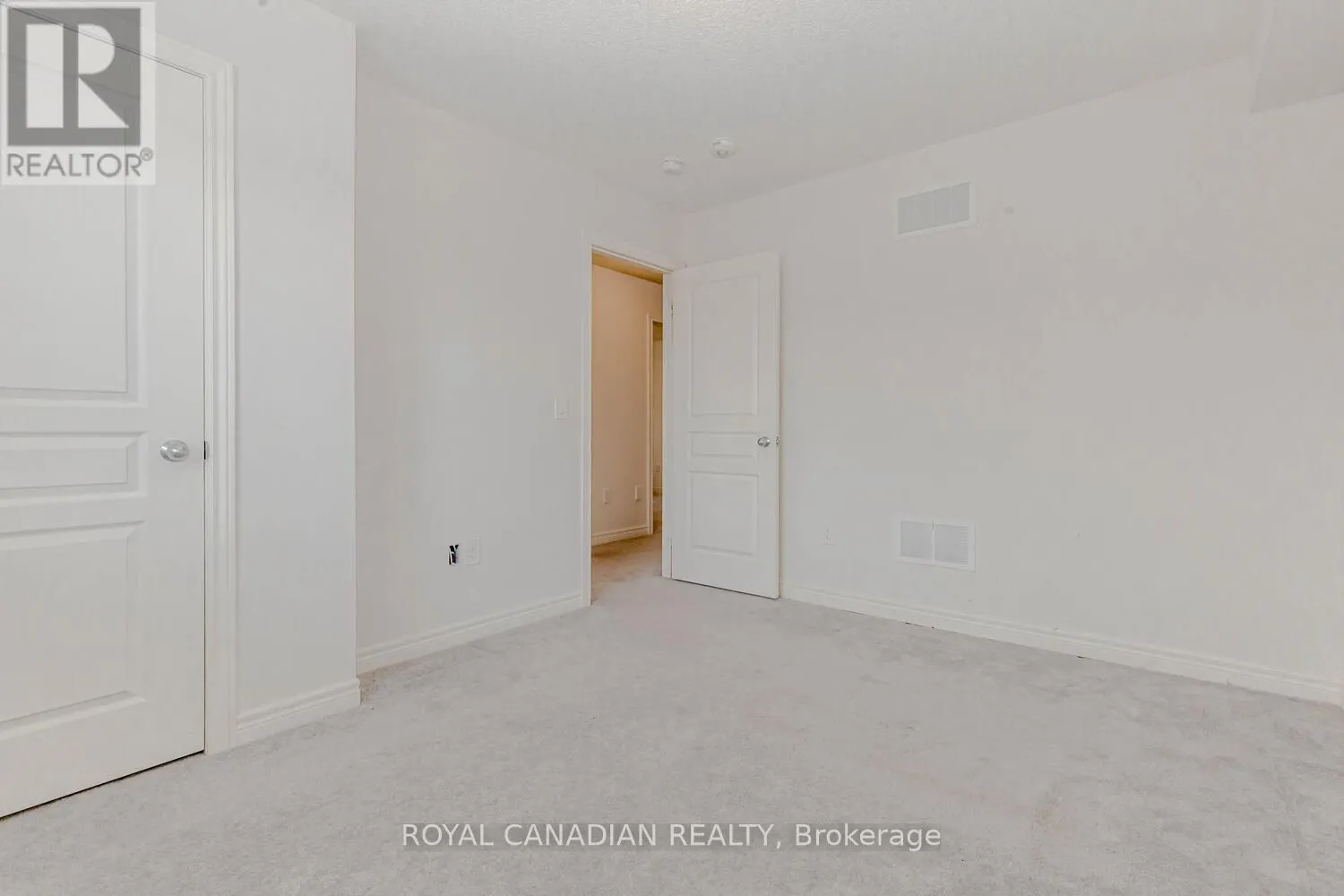 1467 PRATT HEIGHTS