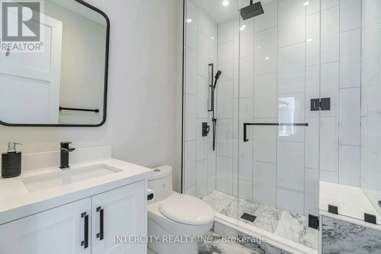 23 LOCKHEED BOULEVARD S