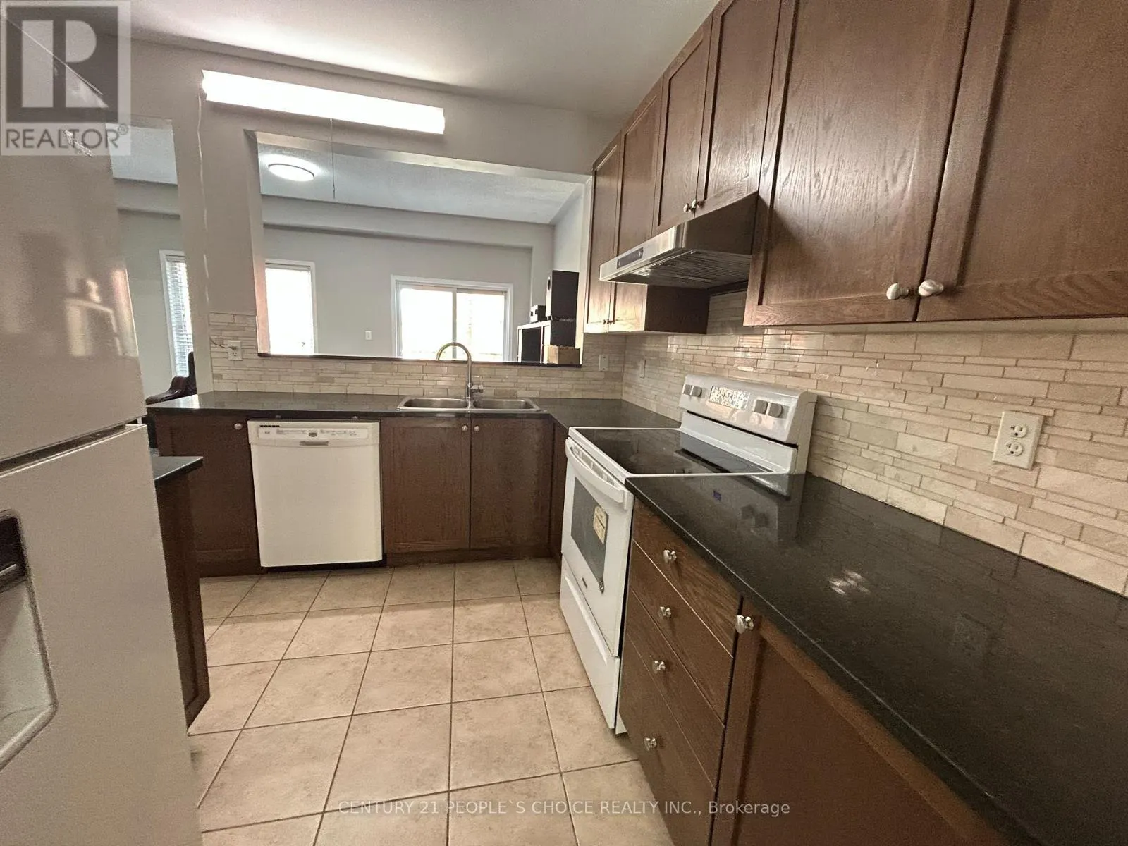 (UPPER) - 80 GULFBROOK CIRCLE