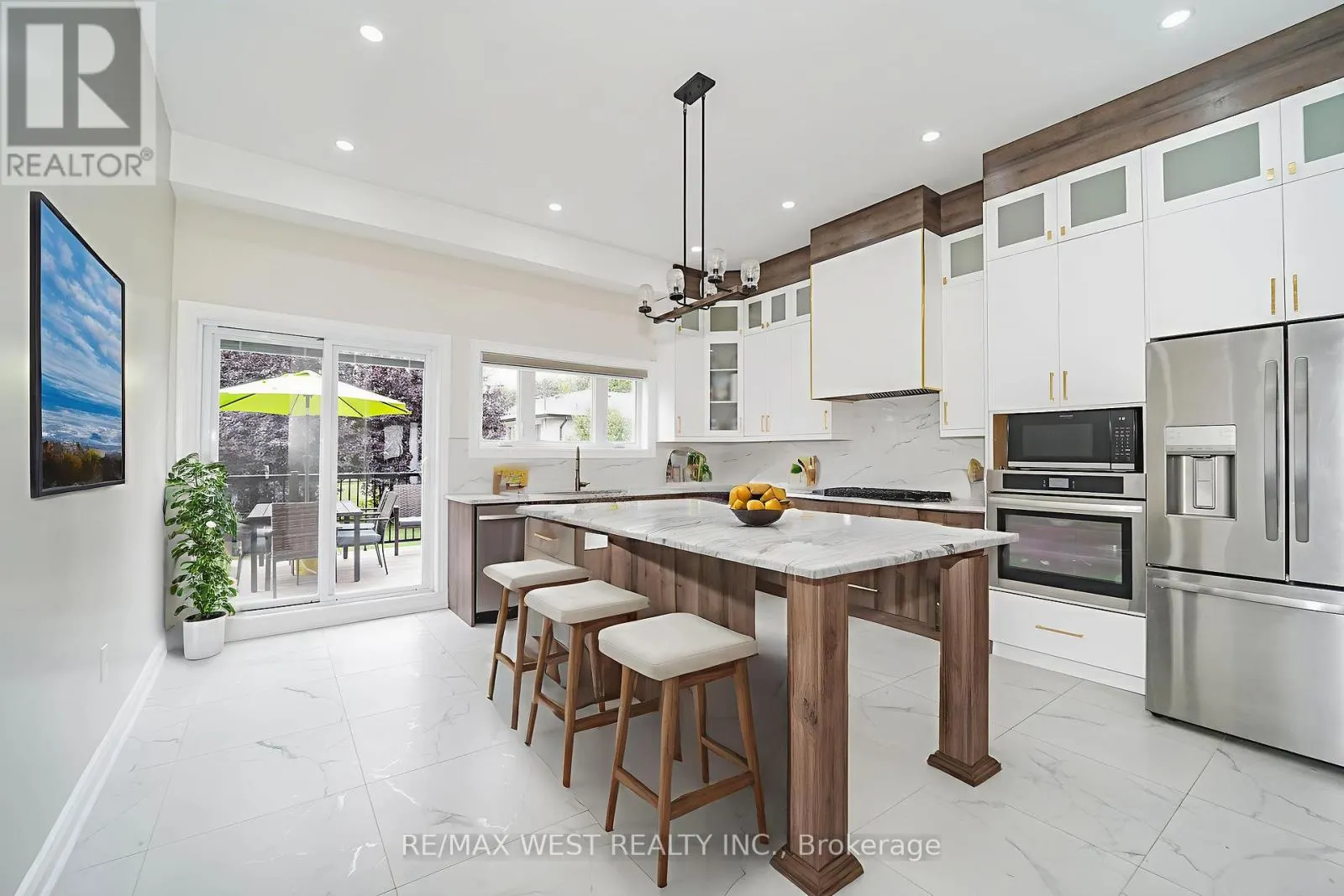 106 CELESTINE DRIVE