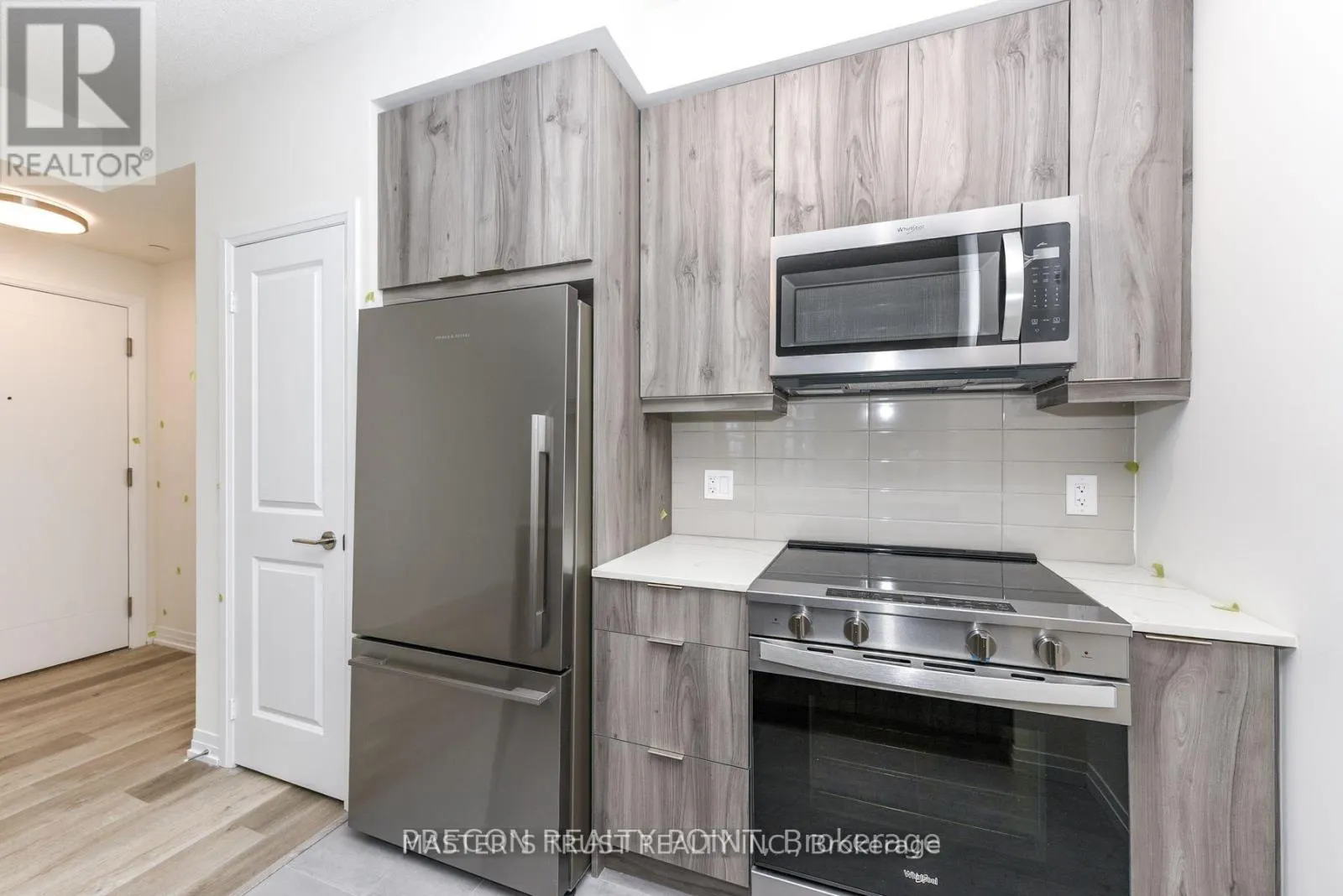1305 - 15 WATERGARDEN DRIVE