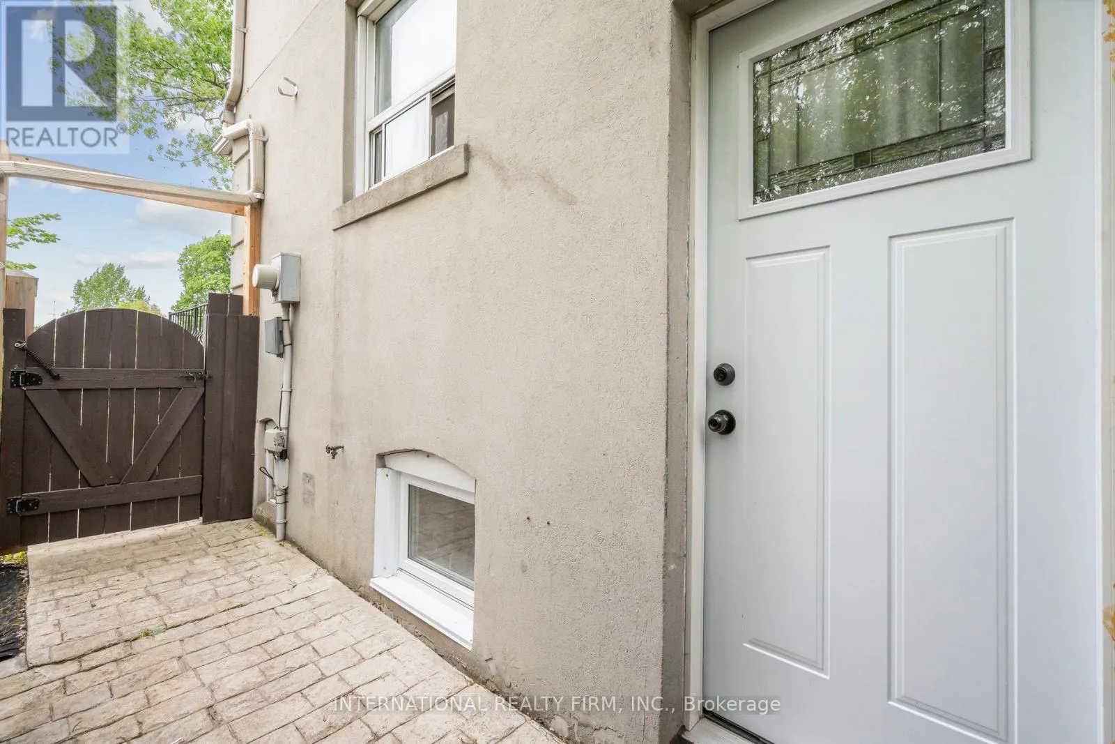 1928 LAWRENCE AVENUE W