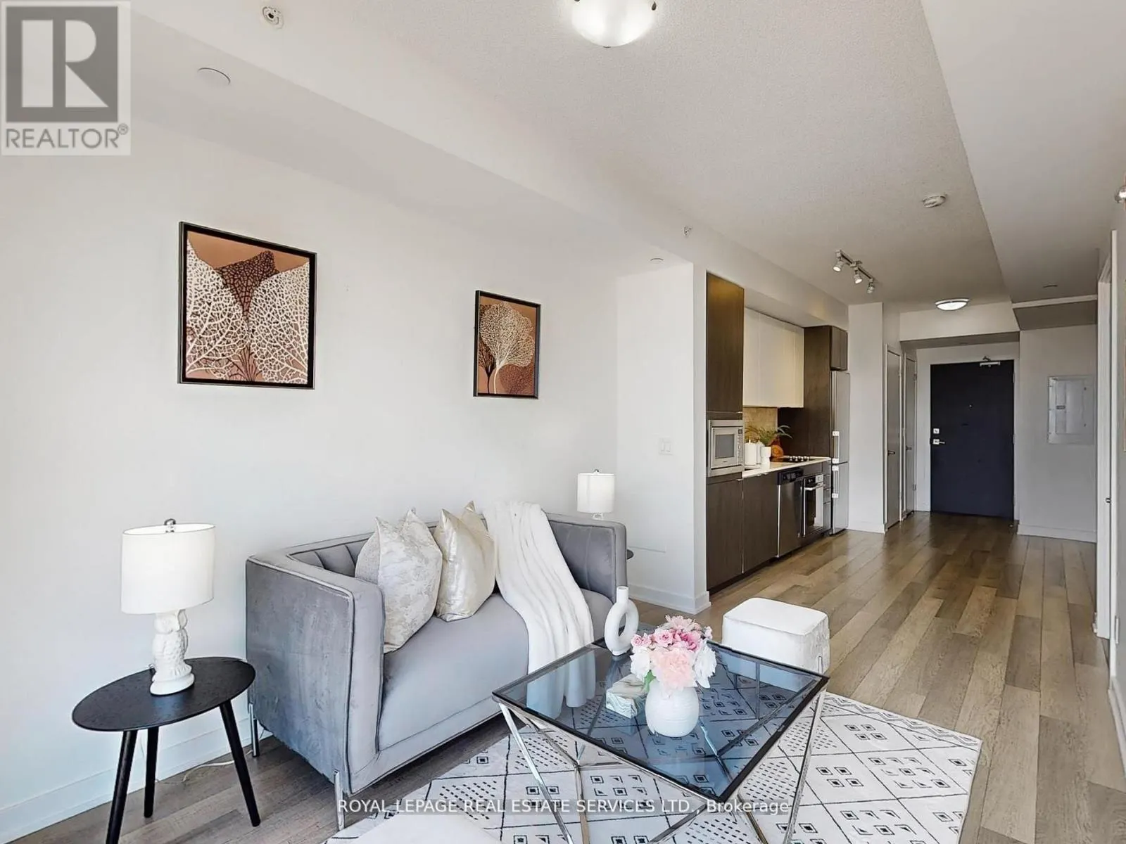 625A - 5230 DUNDAS STREET