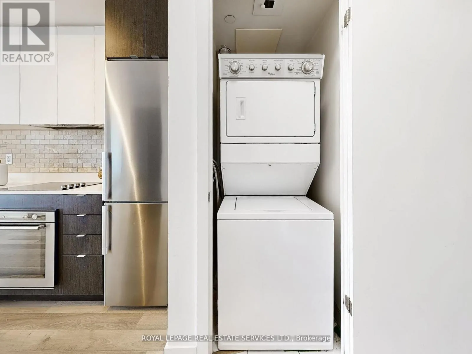 625A - 5230 DUNDAS STREET