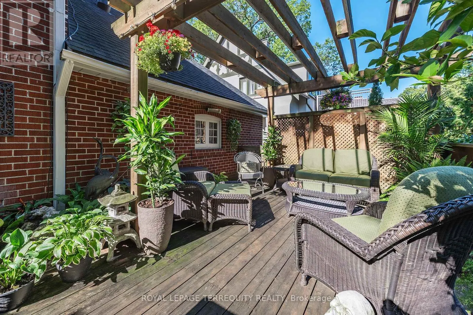 223 RIVERSIDE DRIVE