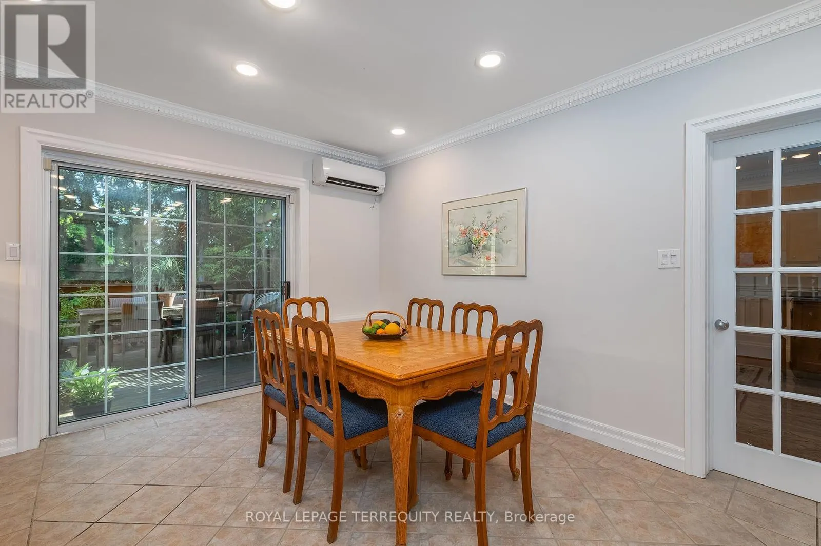 223 RIVERSIDE DRIVE