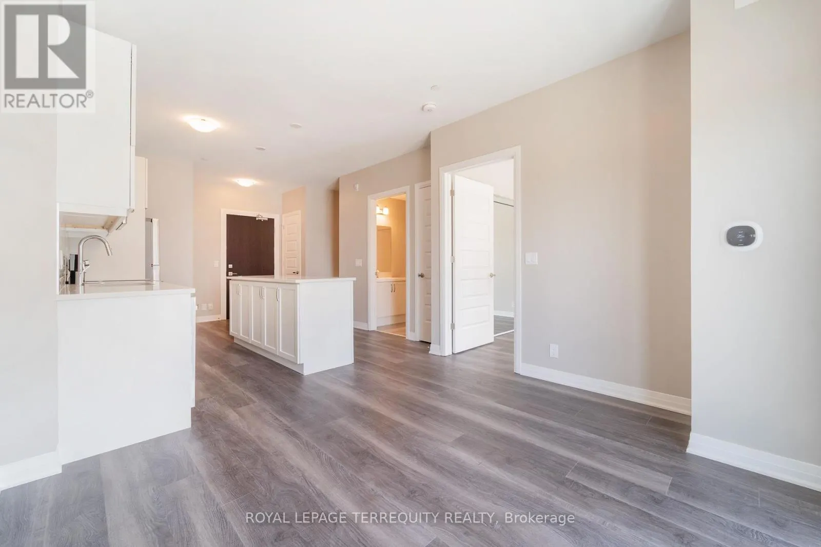 303 - 102 GROVEWOOD COMMON