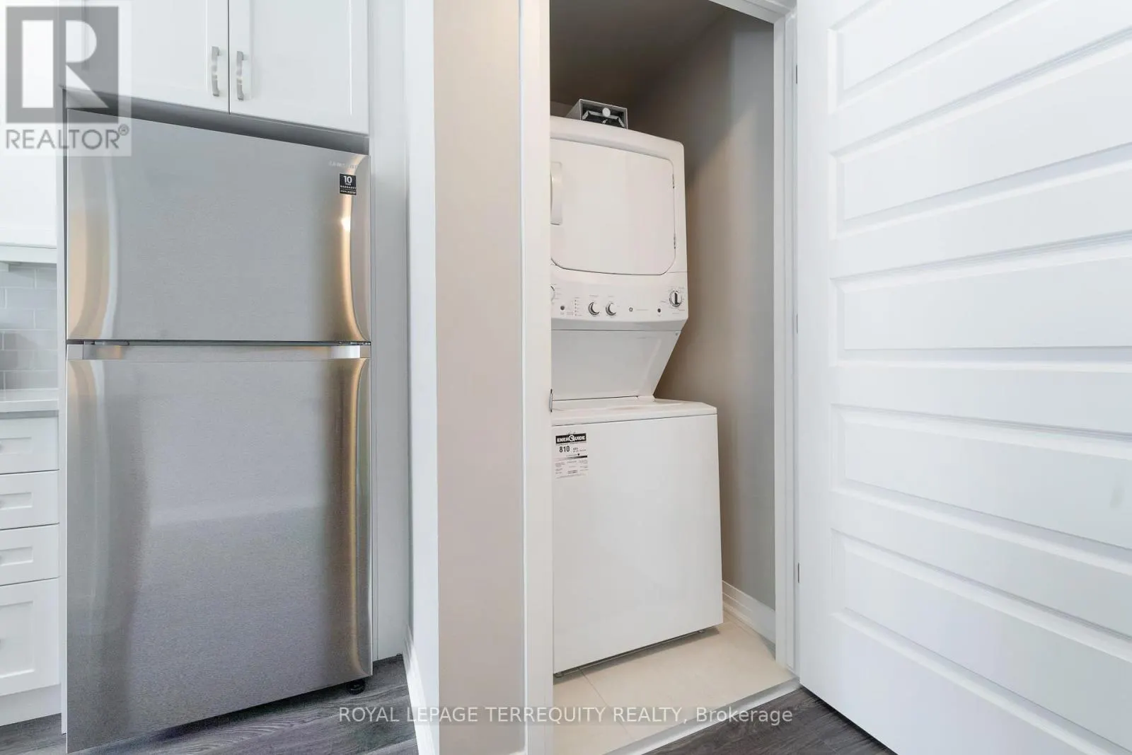 303 - 102 GROVEWOOD COMMON