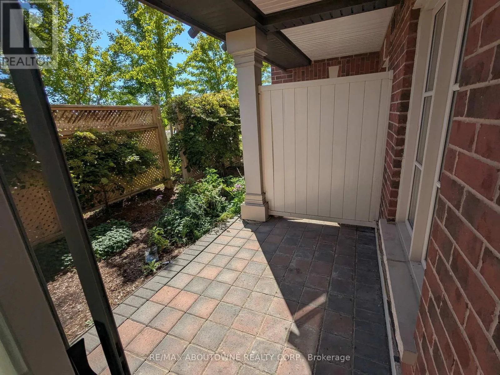 118 - 3070 ROTARY WAY