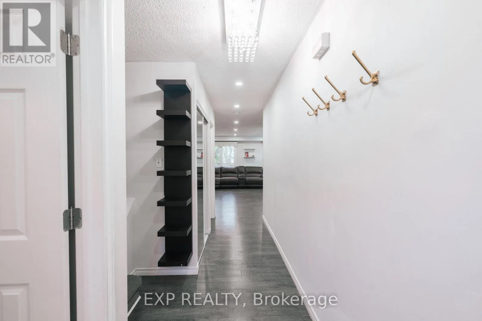 57 - 399 VODDEN STREET E