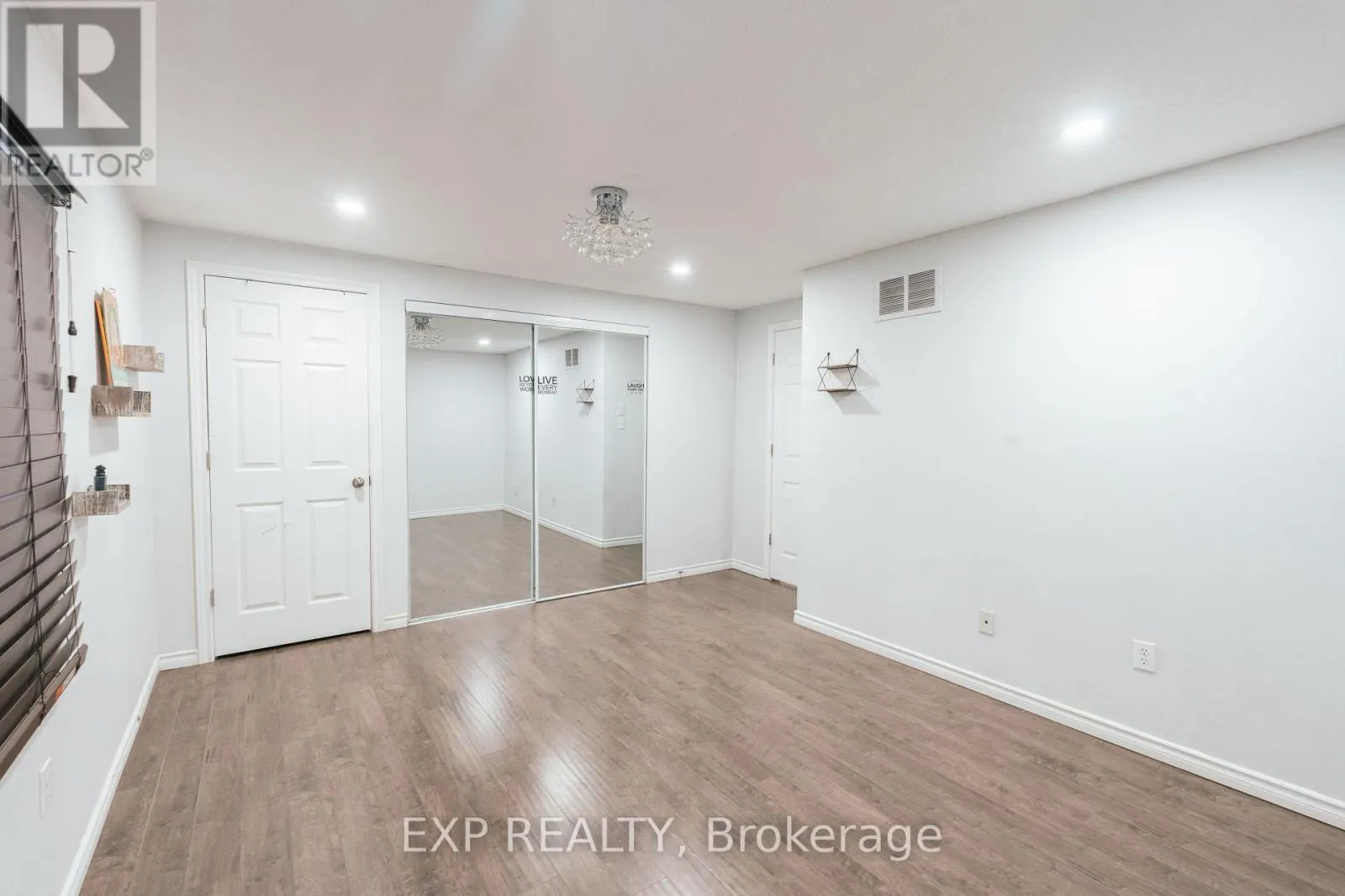 57 - 399 VODDEN STREET E