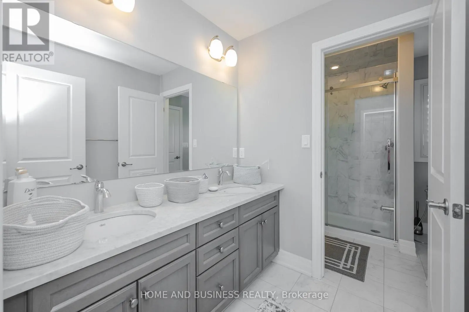 3357 MINTWOOD CIRCLE