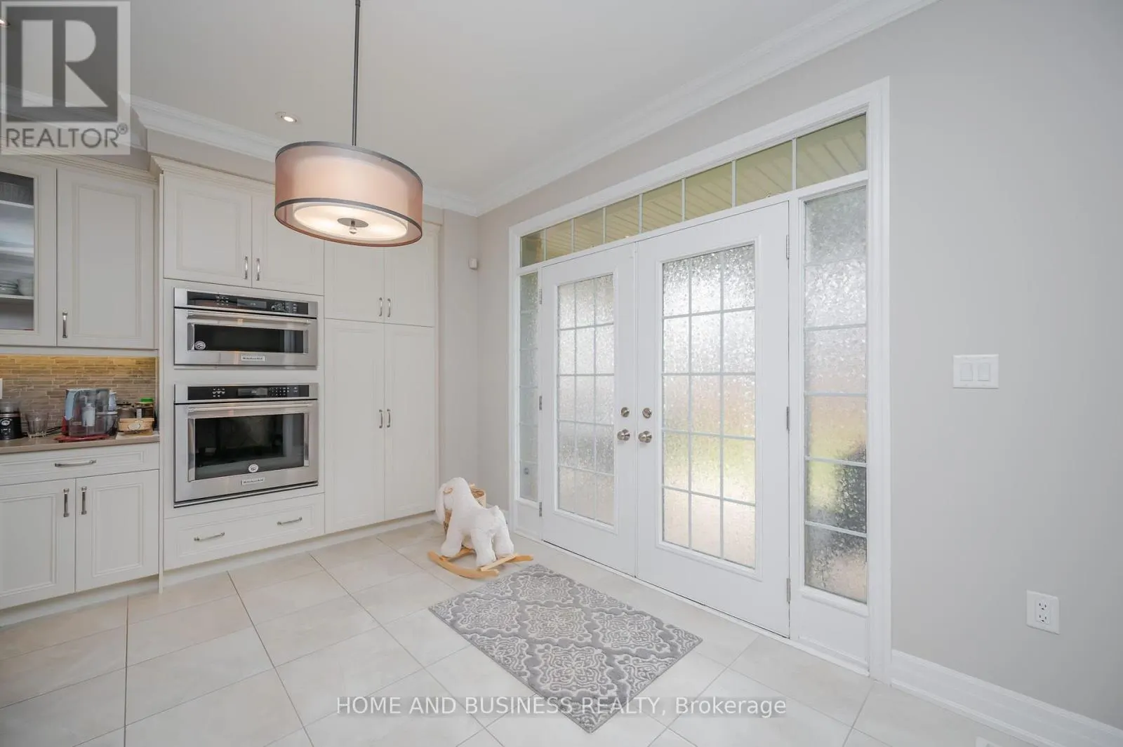 3357 MINTWOOD CIRCLE