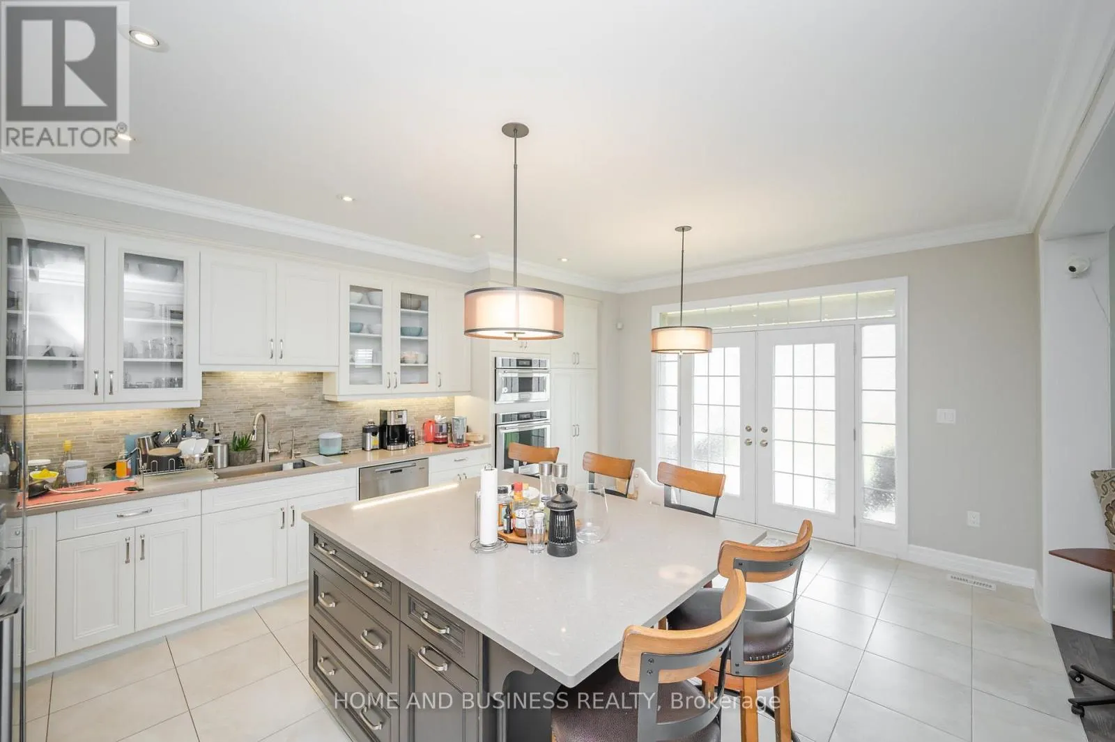 3357 MINTWOOD CIRCLE