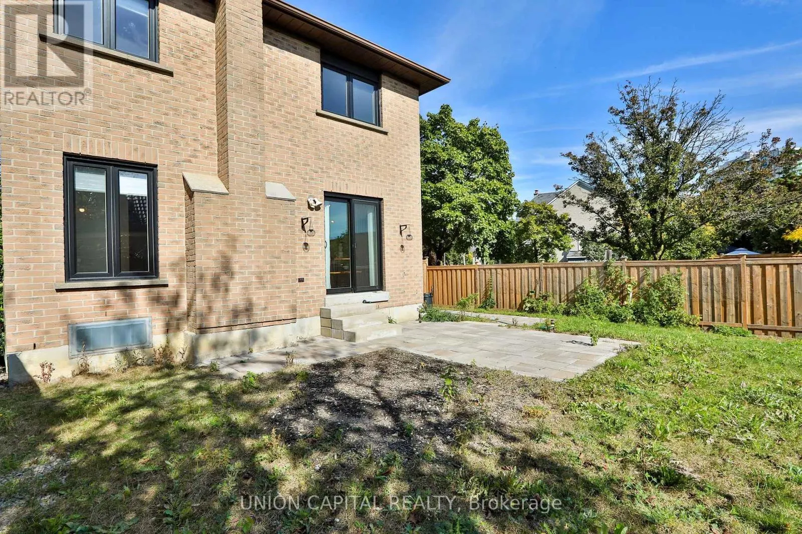 168 KINGSBRIDGE GARDEN CIRCLE
