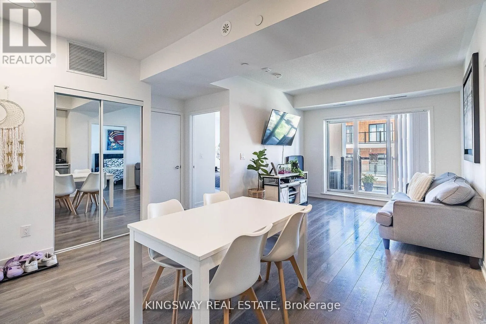 304 - 120 CANON JACKSON DRIVE