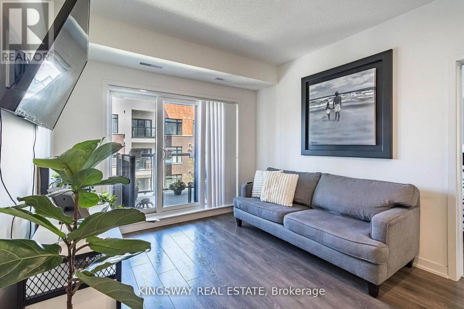 304 - 120 CANON JACKSON DRIVE