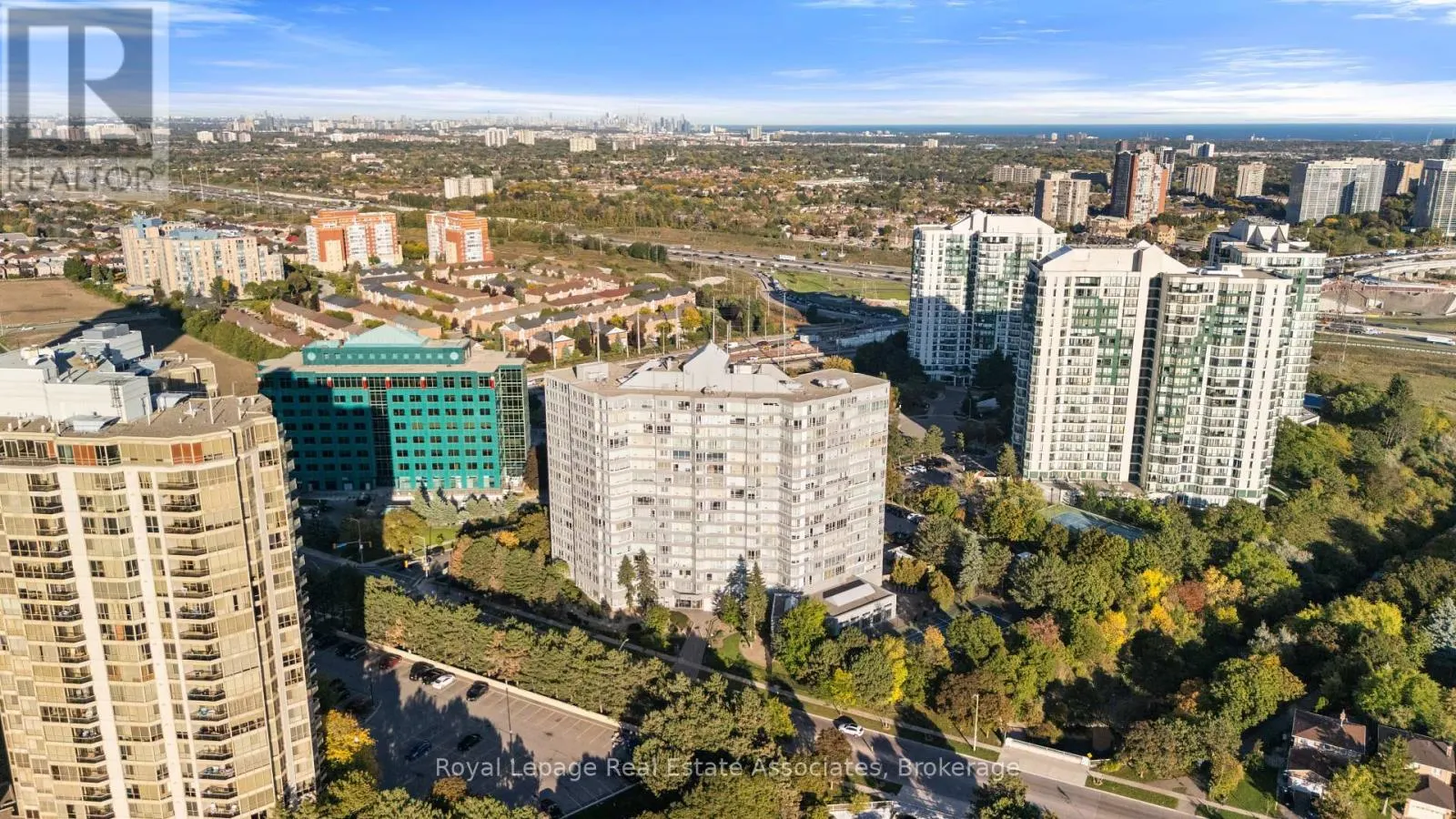 1206 - 50 KINGSBRIDGE GARDEN CIRCLE