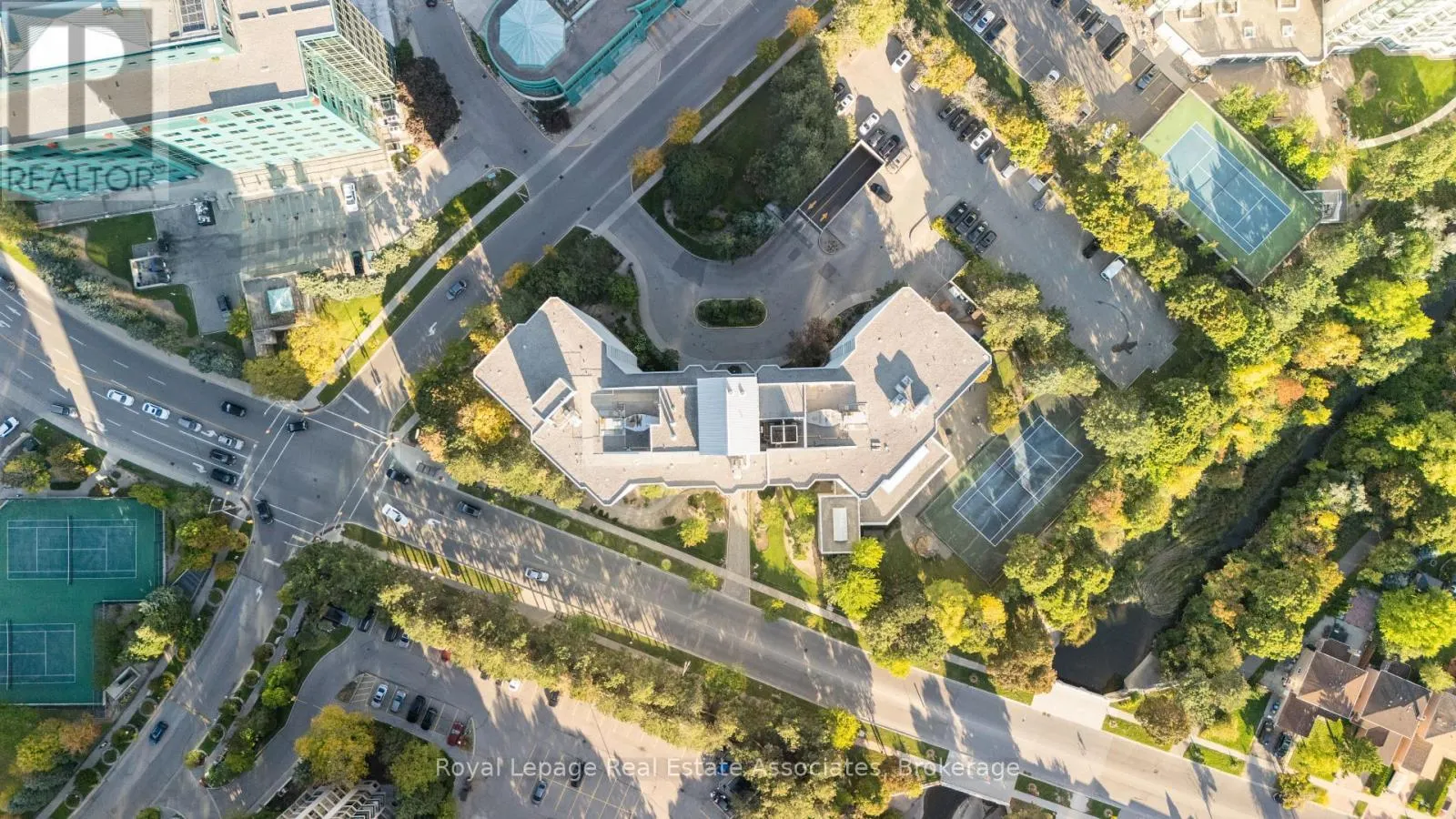 1206 - 50 KINGSBRIDGE GARDEN CIRCLE