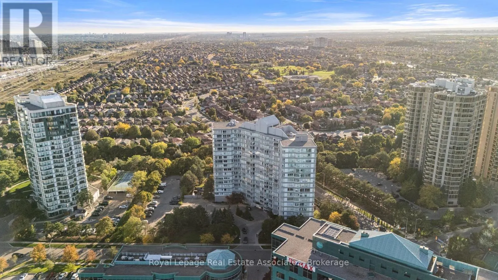 1206 - 50 KINGSBRIDGE GARDEN CIRCLE