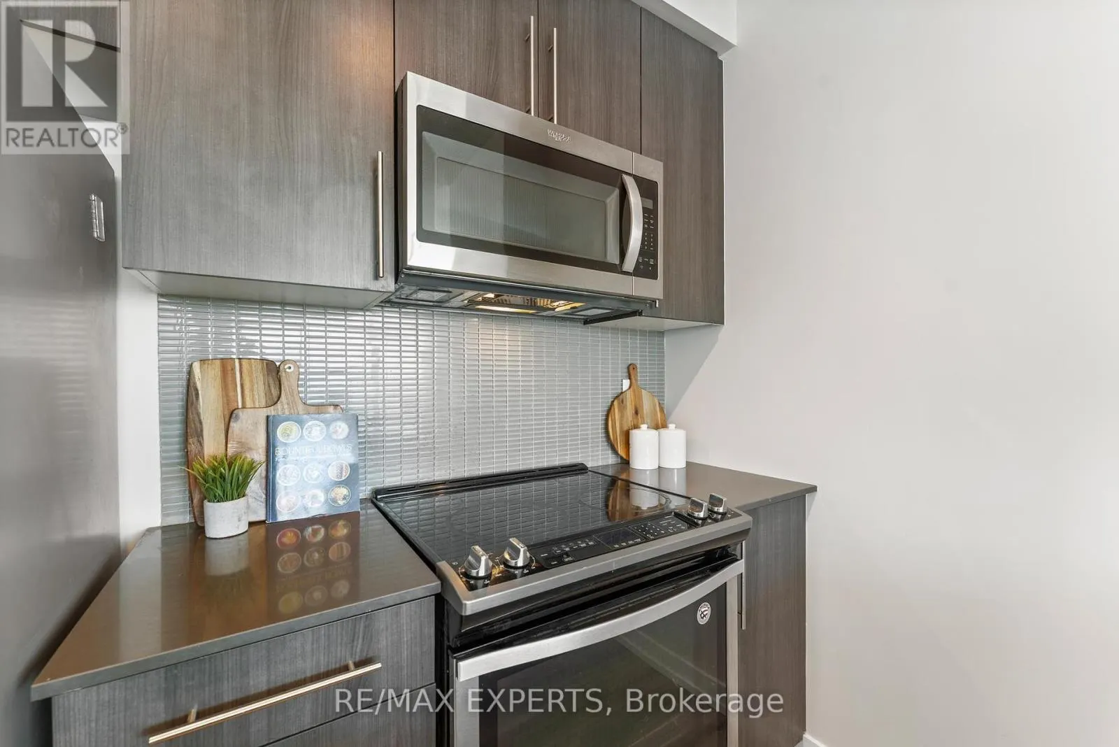 4502 - 4011 BRICKSTONE MEWS