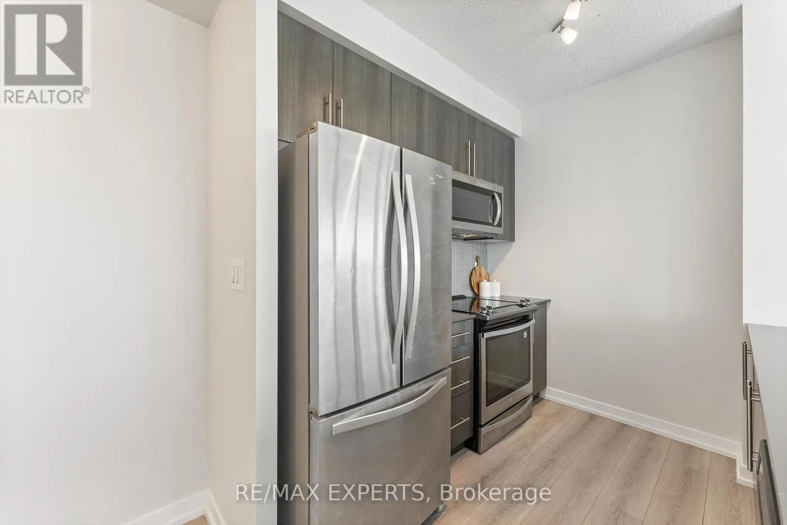 4502 - 4011 BRICKSTONE MEWS