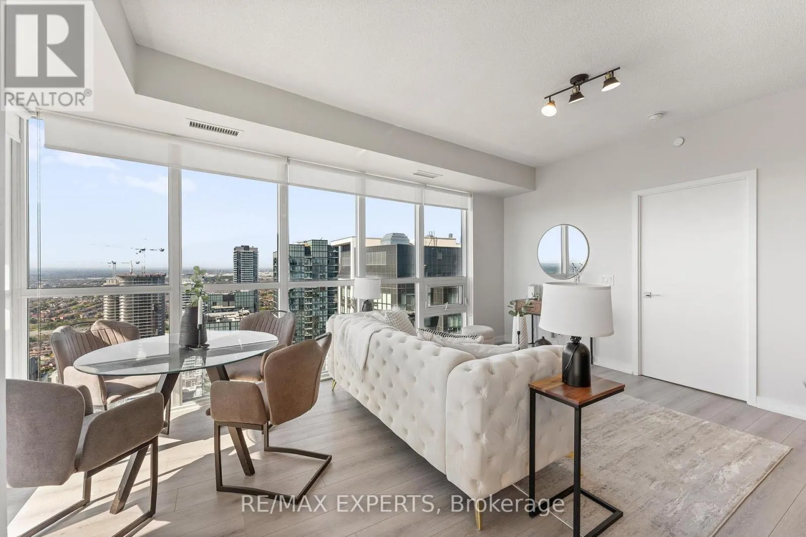 4502 - 4011 BRICKSTONE MEWS