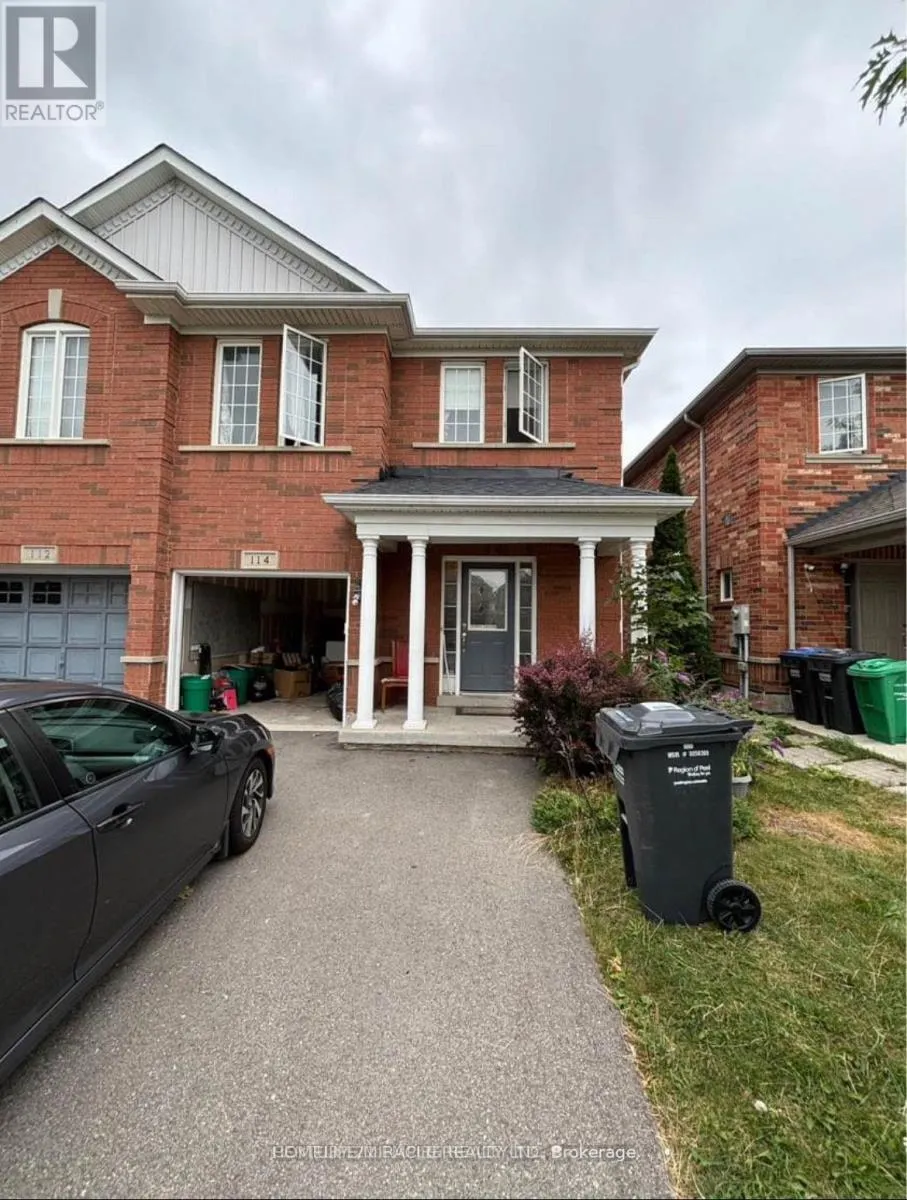 114 BOTAVIA DOWNS DRIVE