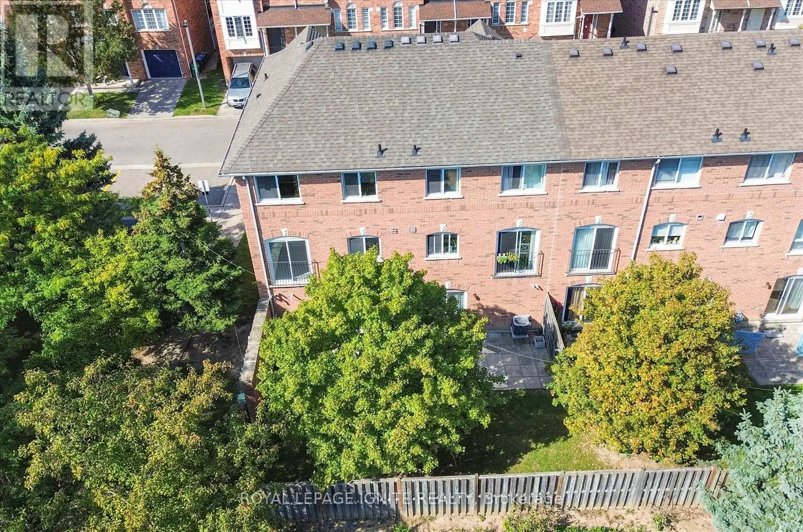 49 - 80 ACORN PLACE